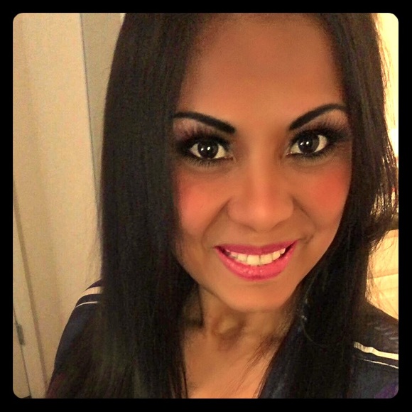 Meet your Posher, Miroslava - Picture 1 of 2